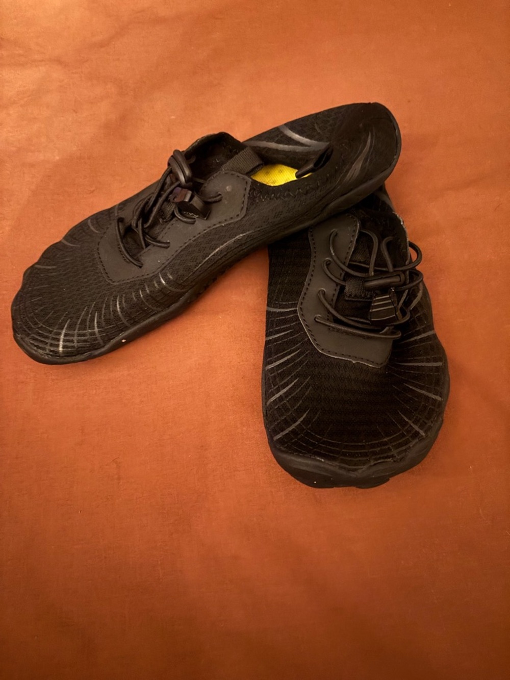 Black Minimalist Lightweight Slip-On Sneakers